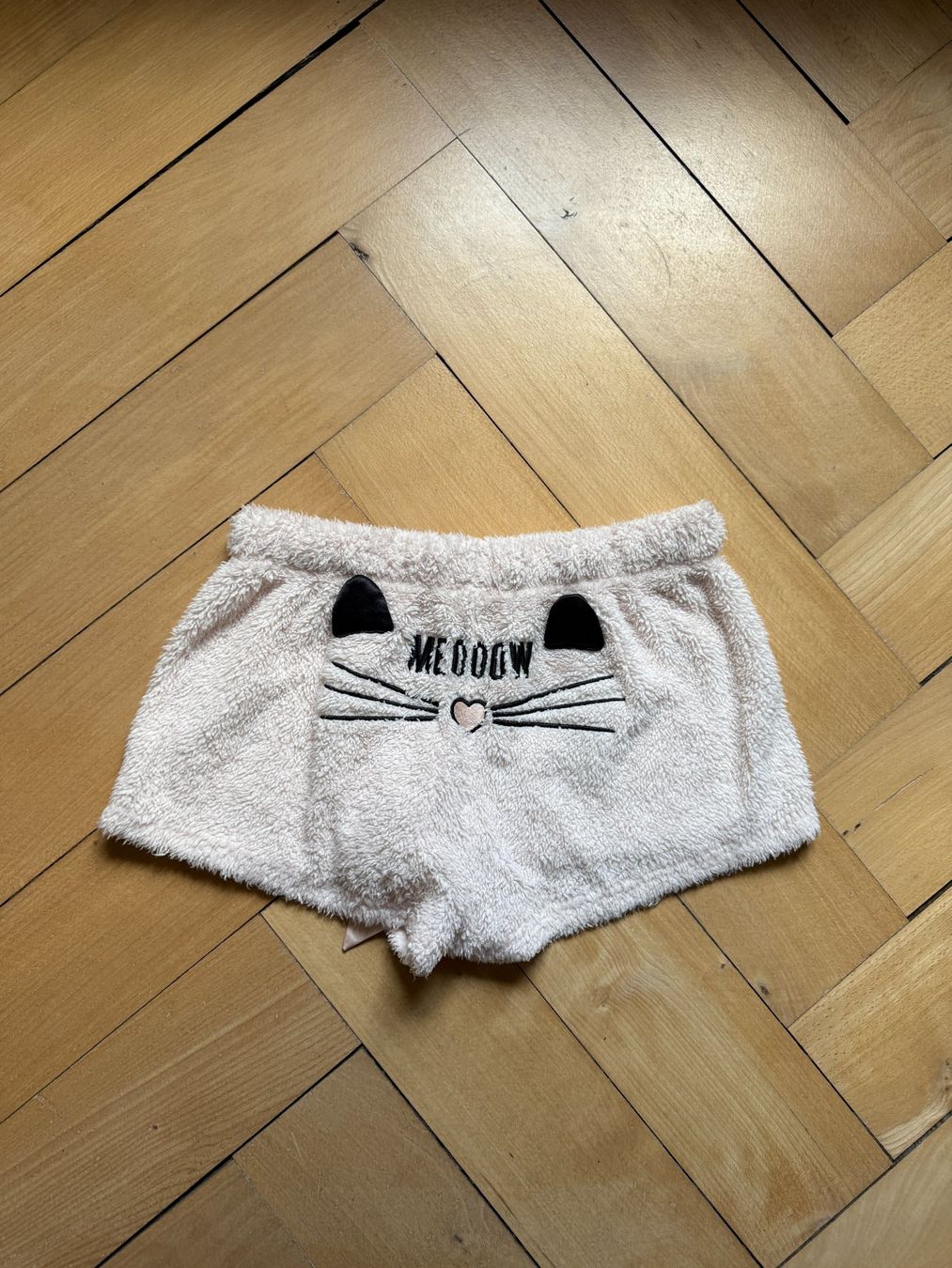 Pantaloni: Plüsch Shorts rosa XS – Usato da Zürich venduto da Diazaio 1