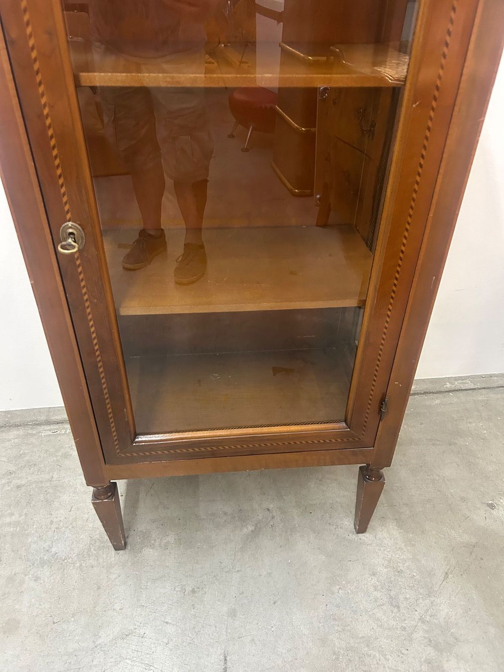 Vetrine: Vitrine Biedermeier Stil Kirschbaum 3-seitig verglast – Usato da Zürich venduto da Levelart 2