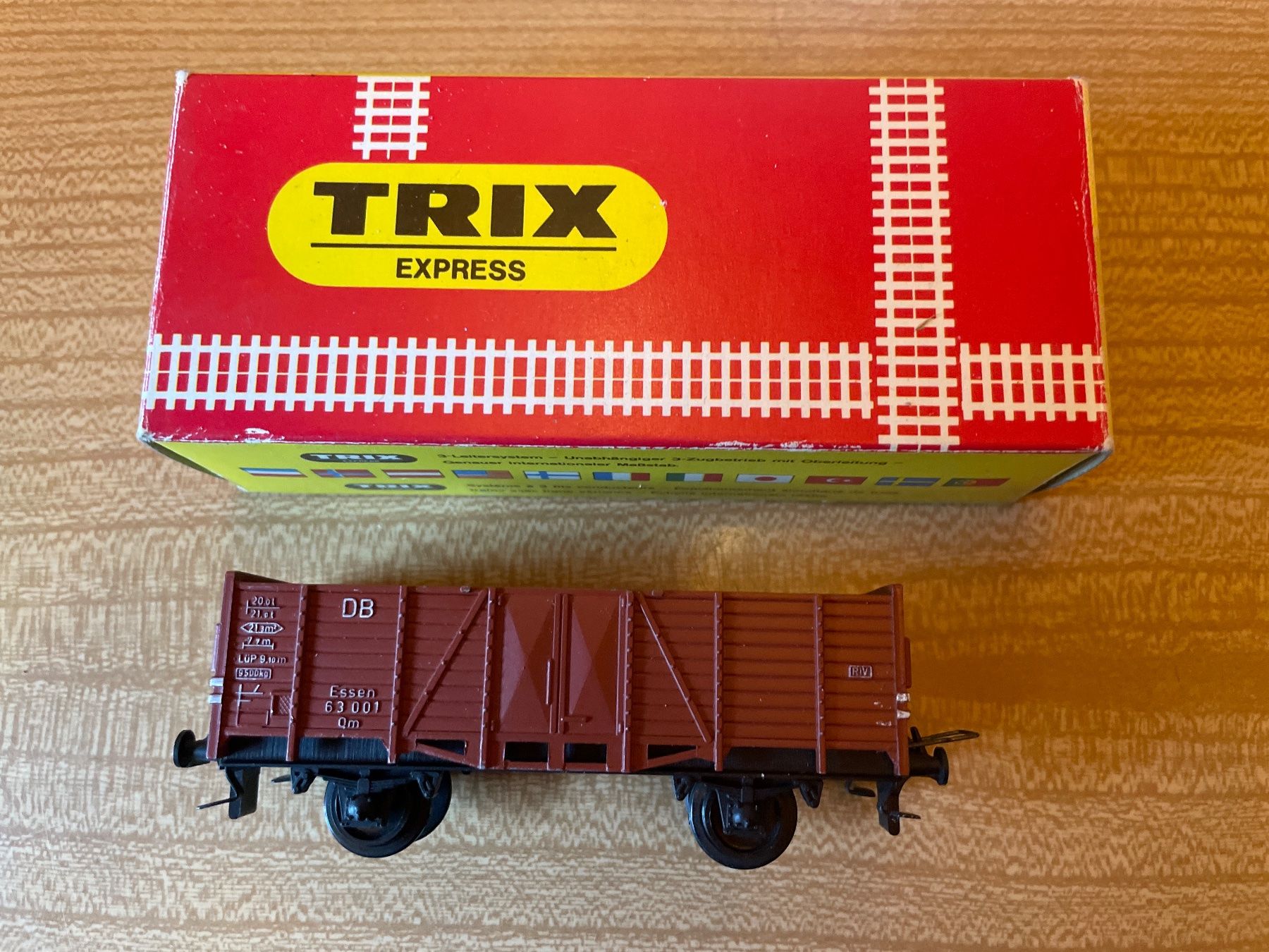Trix Modellini di ferrovie: Trix Express H0 3409 DB Güterwagen – Usato da Suhr venduto da Daneli7 4