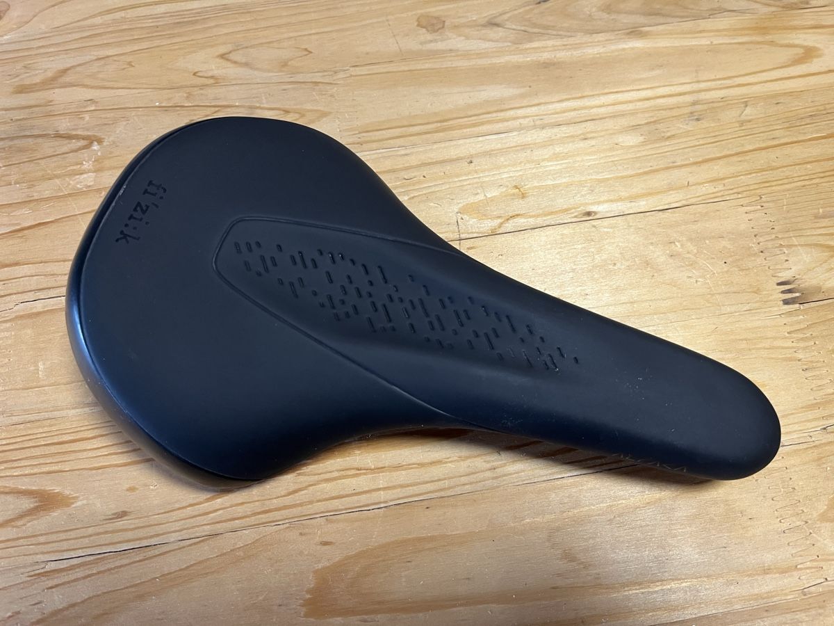 Fizik Ersatzteile: Fi'zi:k Terra Saddle 145mm – Gebraucht aus Leysin von nevin.mccallum