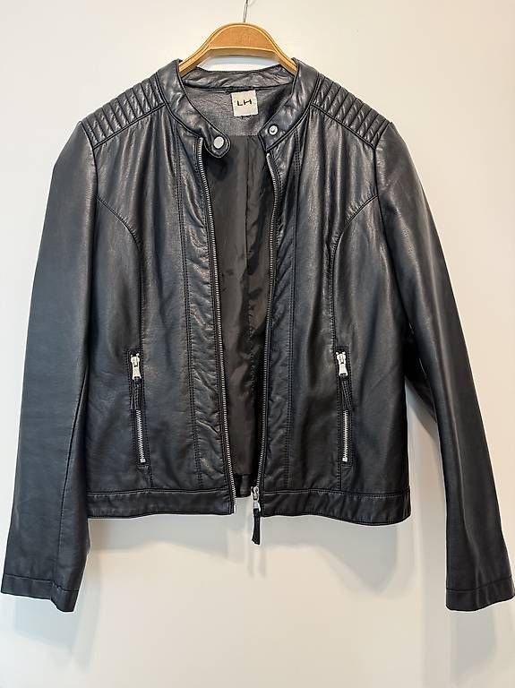 Giacche: Schwarze Kunstlederjacke im Biker-Stil – Usato da St. Gallen venduto da dan_x8rc