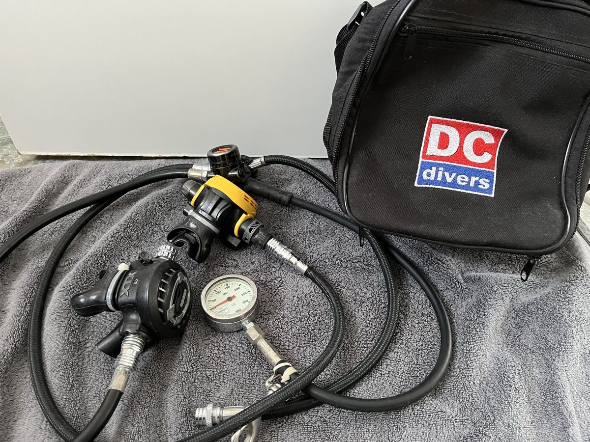 Détendeurs & Vestes: Atemregler Set – D'occasion à Rheineck par CoGer 1