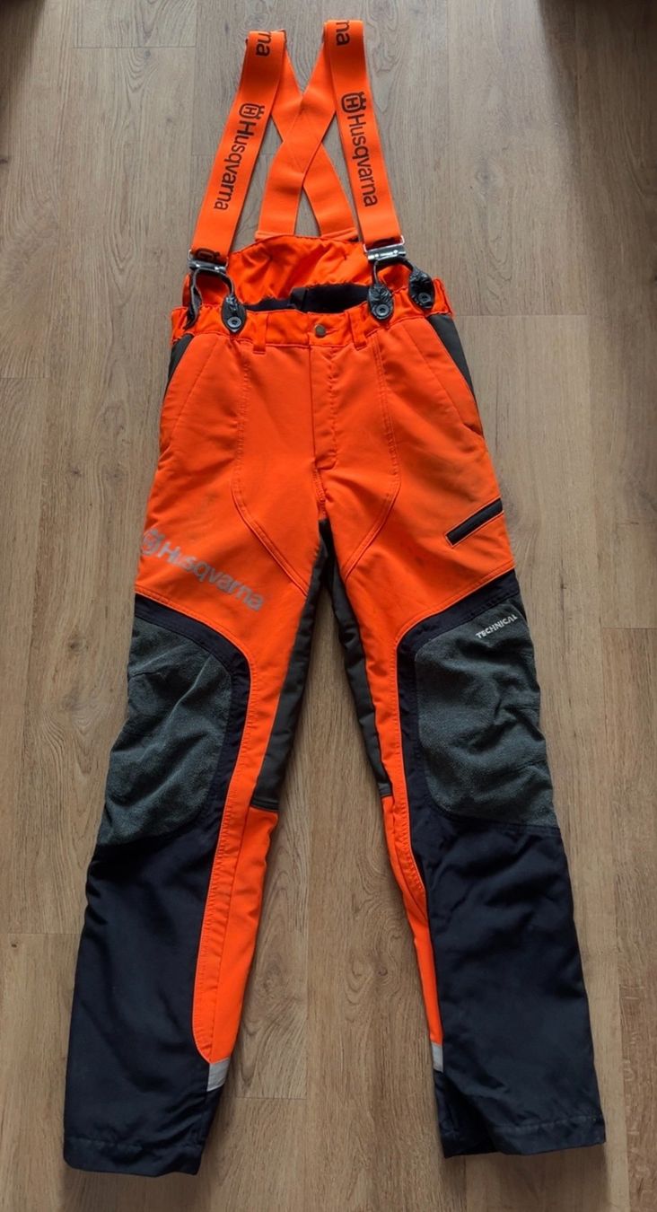 Pantaloni: Pantalon sécurité Husqvarna – Usato da Fleurier venduto da v4ls23