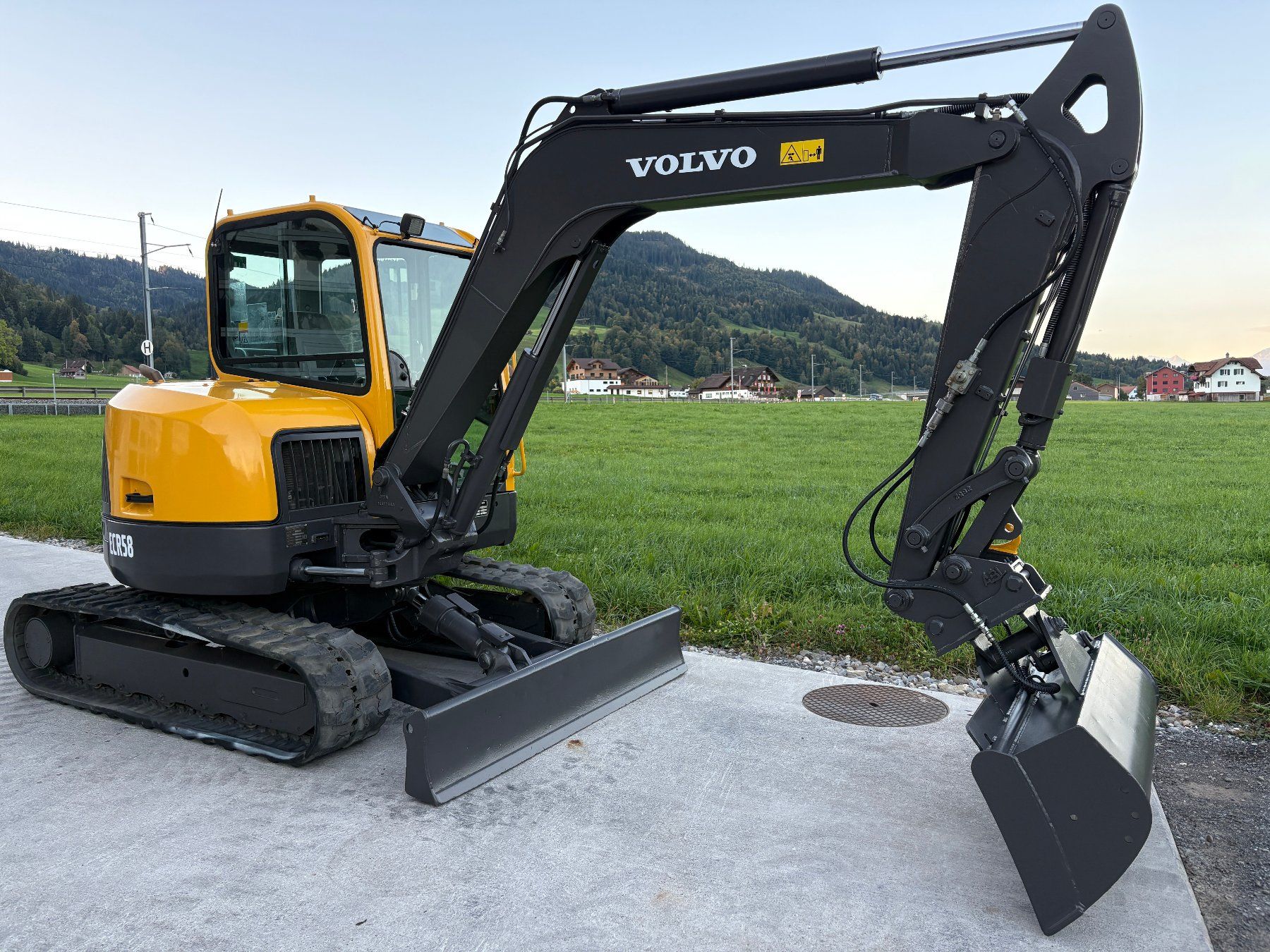 Volvo Bagger: Volvo ECR 58 Bagger – Gebraucht aus Rothenthurm von FHS6418
