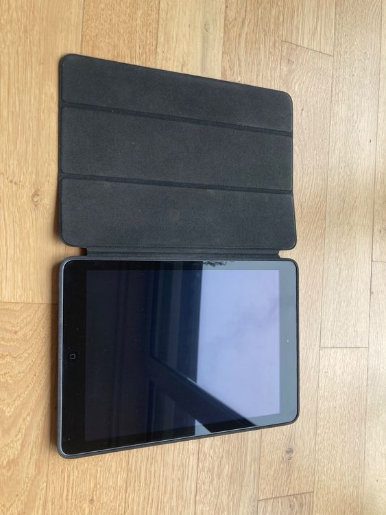 IPad Air (2013) - 32 Go - Gris sidéral - Reconditionné - Très