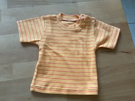 Baby  Kurzarm T- Shirt Grösse 68/74