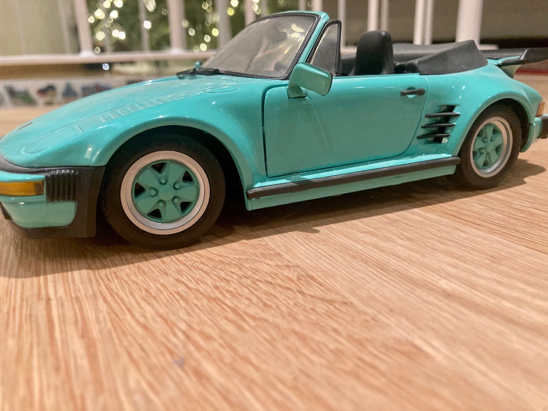 Porsche Modellini d'auto: Porsche 911 Modell (1/18) – Usato da Bern venduto da Spomme 7