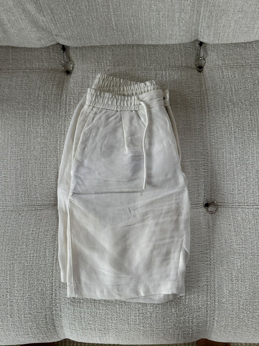 Massimo Dutti Pantaloni: Shorts | Massimo Dutti – Usato da Horgen venduto da onur_5