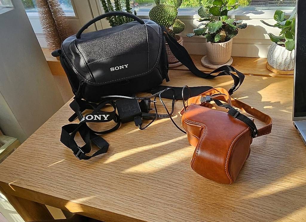 Fotocamera: Sony Alpha 5100 – Usato da Bassersdorf venduto da capricornswiss 3