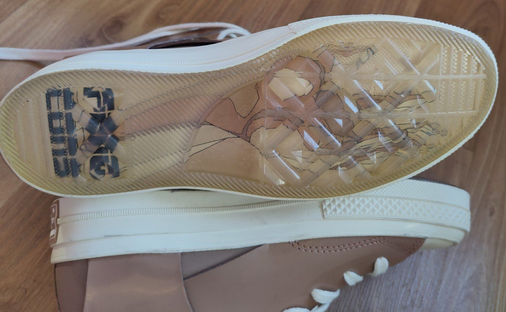 Converse Damenschuhe: Converse X Feng Chen Wang, Gr. 36,5 – Gebraucht aus Lugano von kat_lm5b 5