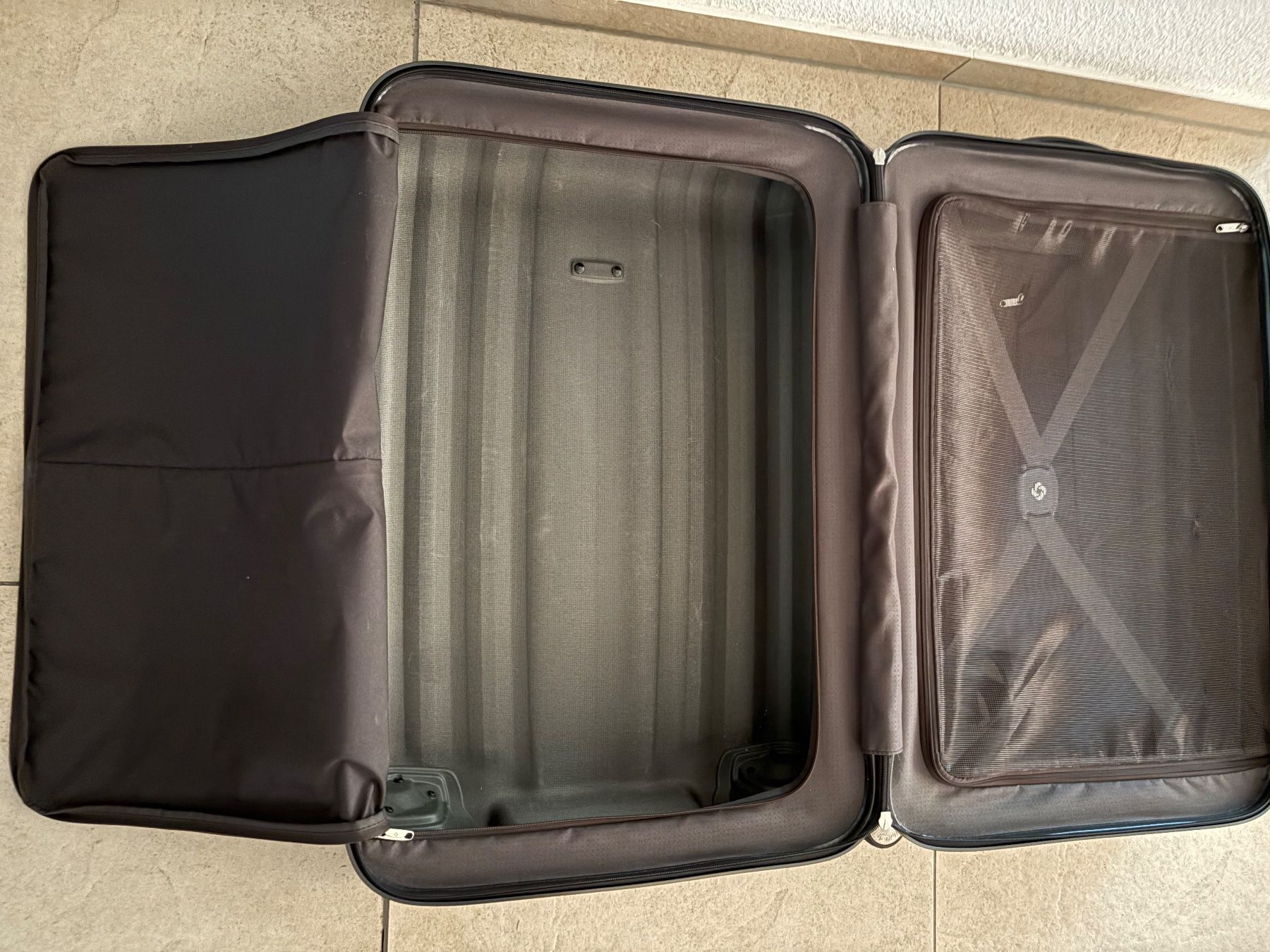 Samsonite Valigie: Grosser Samsonite-Koffer 75 x 51 x 31 – Usato da Oberweningen venduto da Gerini 8