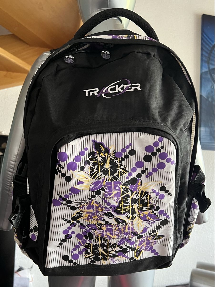 Rucksäcke: Sac à dos Tracker fleuri - Idéal pour la rentrée! – Gebraucht aus Chézard-St-Martin von Cheyenne_75