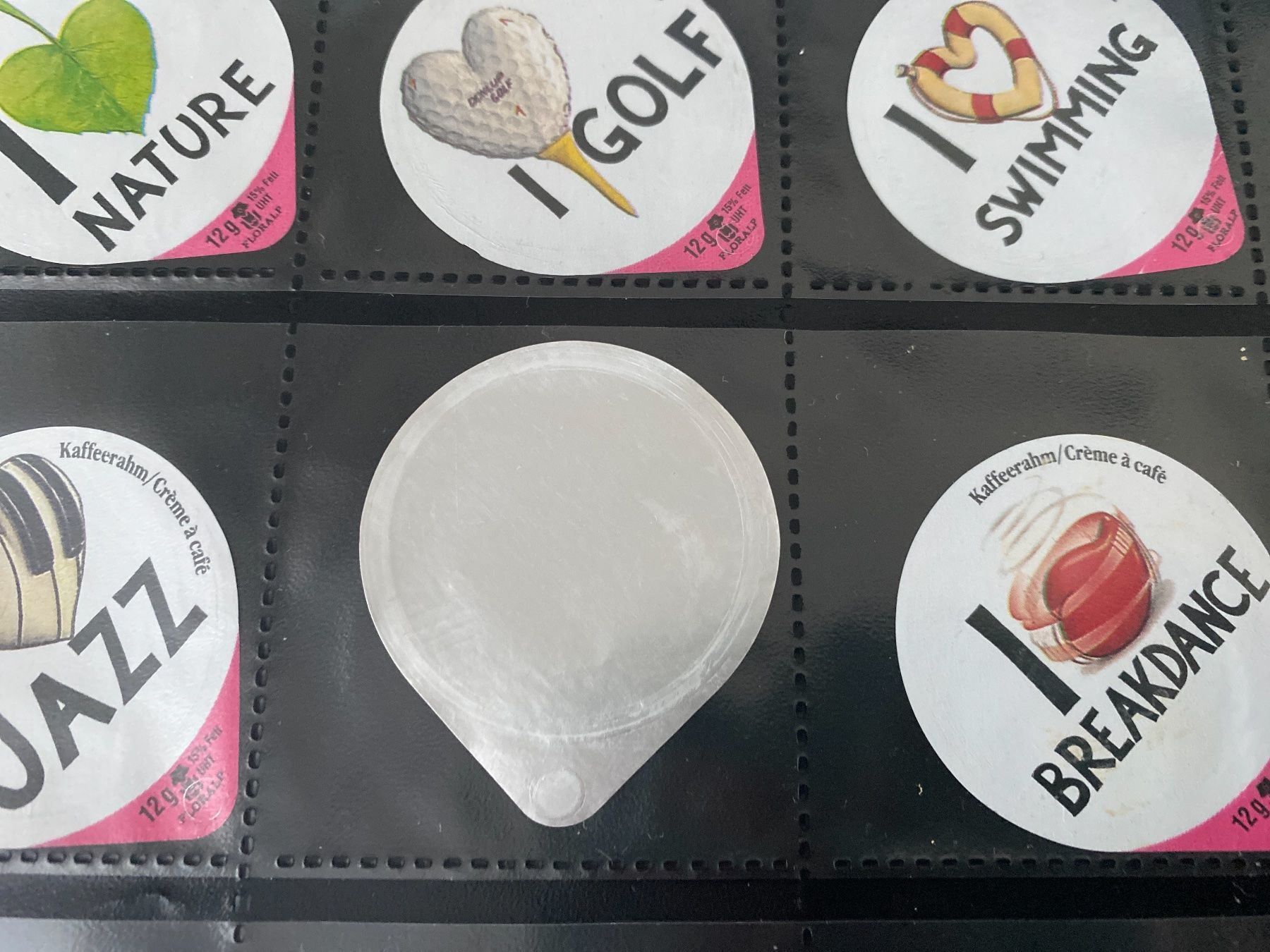 Coperchi dei cremini per caffè: KRD 59 I LOVE 30 Stück – Usato da Glattbrugg venduto da riseca 2