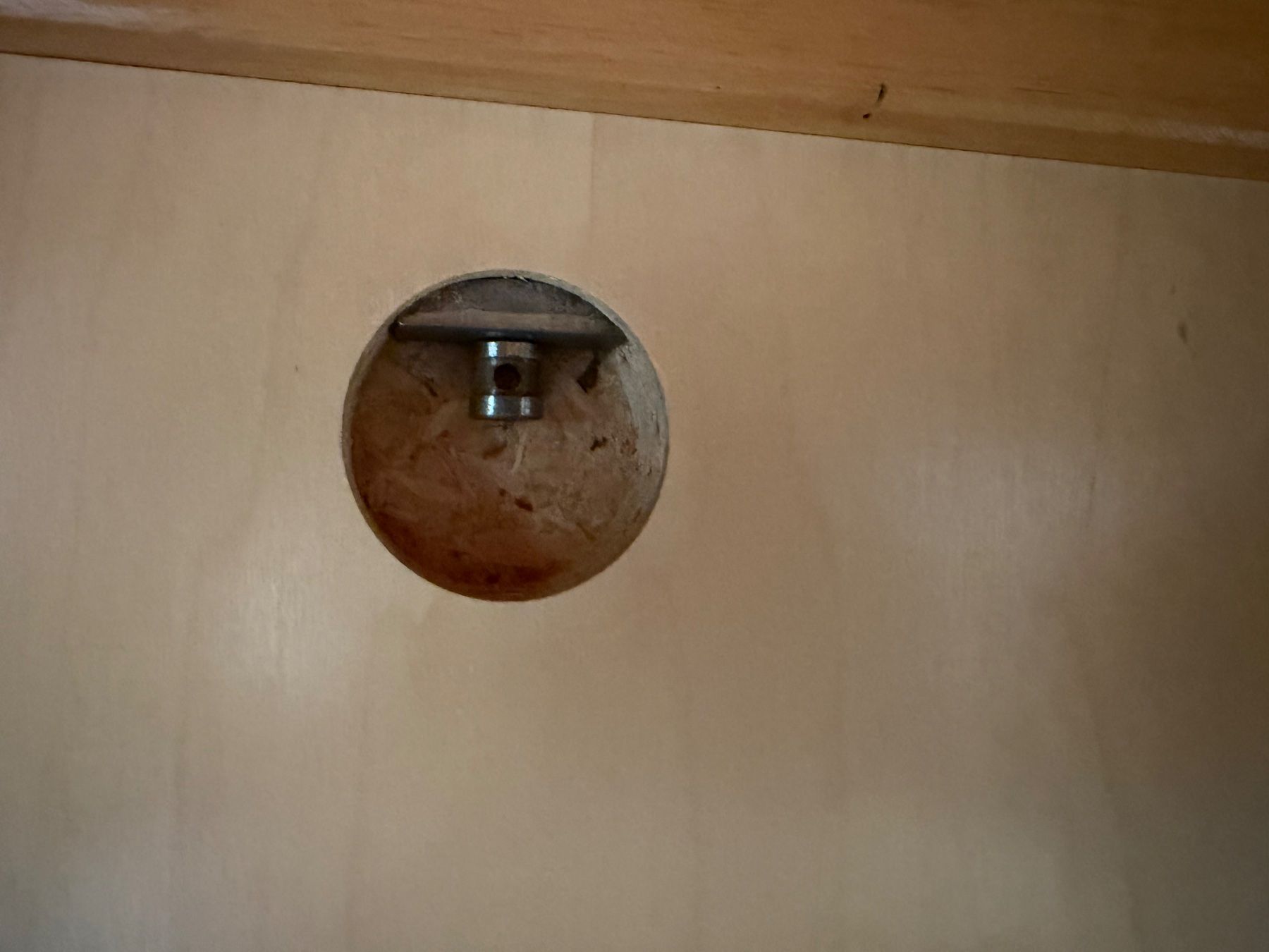 Credenze: Rustikale Wohnwand, massiv Holz – Usato da Bösingen venduto da ma__57vj 5
