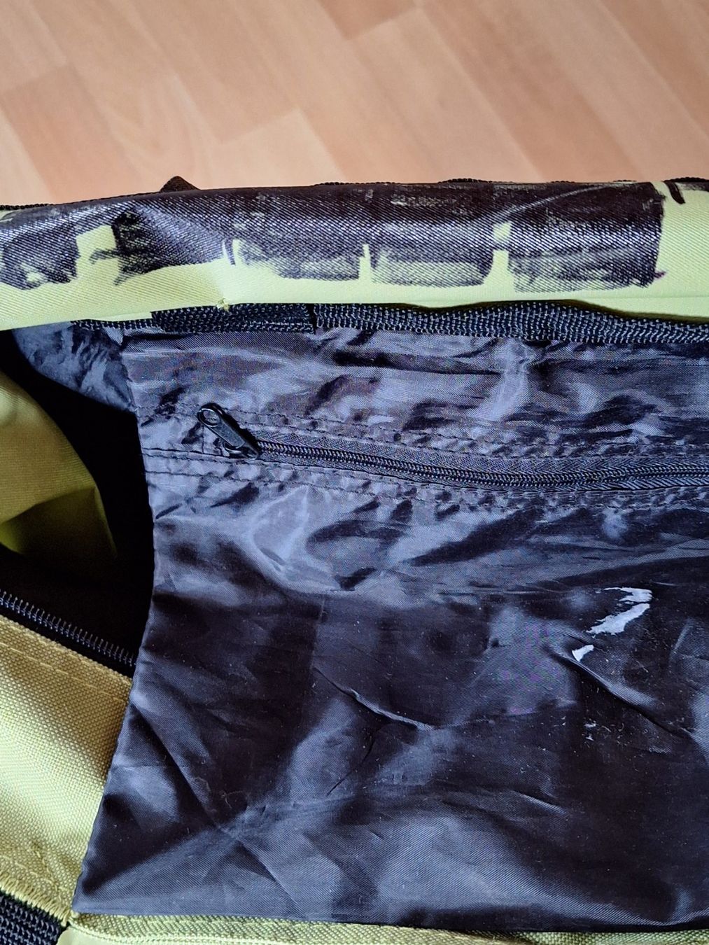 Koffer & Taschen: Rolltasche / Rollkoffer – Gebraucht aus Eriswil von corolla05 2