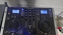 2 Lautsprecher mit Verstärker und Mixer