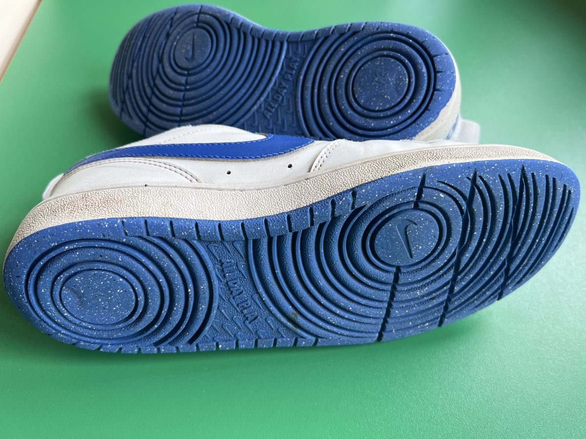 Nike Scarpe per ragazzi: Weisse Nike Turnschuhe, Grösse 39 – Usato da Zürich venduto da Tibet75 2