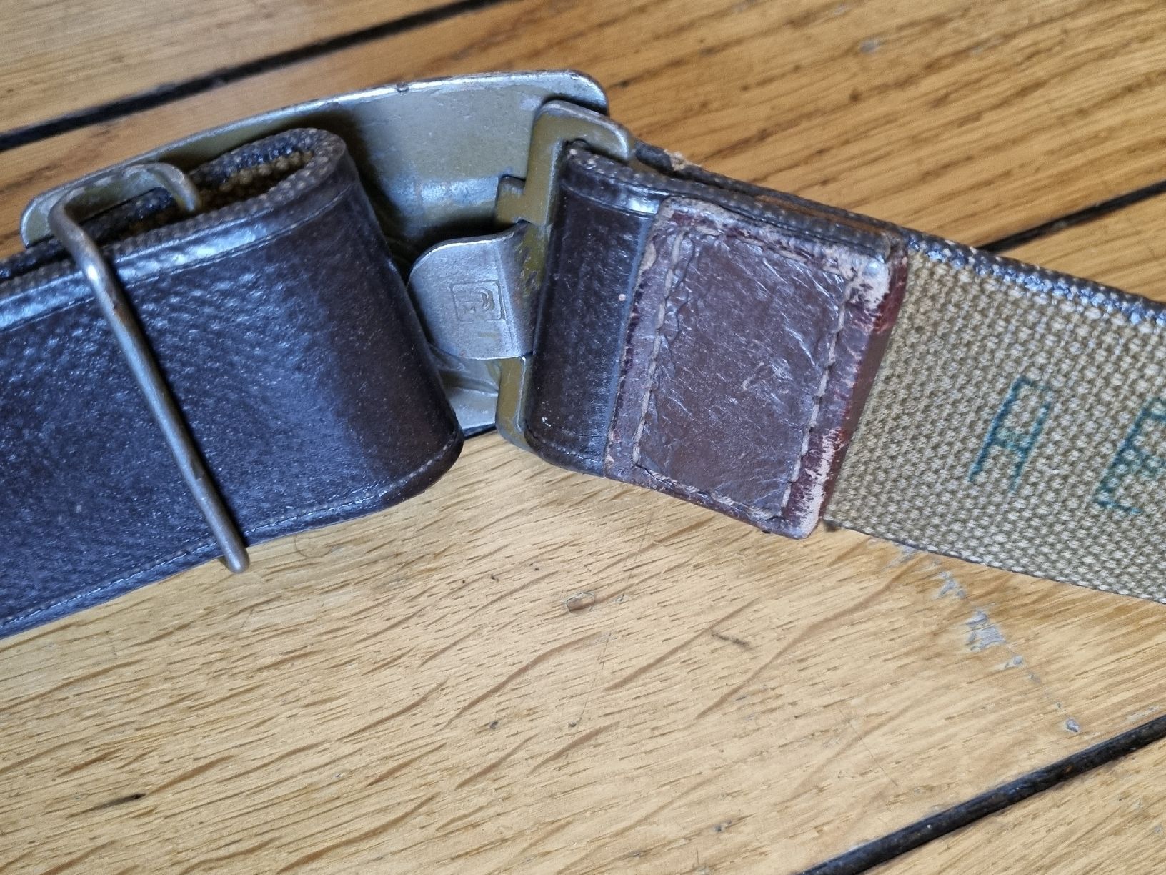 Uniformen: USSR Militär Ledergürtel – Gebraucht aus Schaffhausen von Leveron13 4