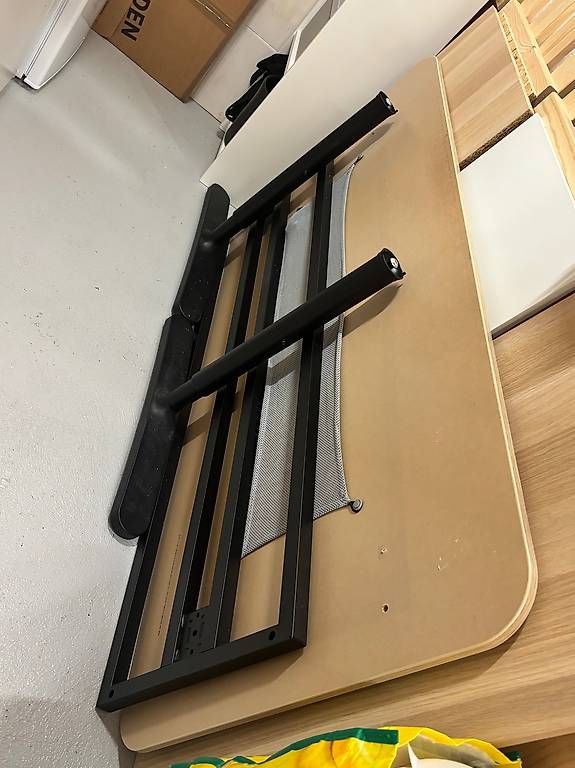 Ikea Scrivanie: Ikea Schreibtisch 160x80cm – Usato da Buttikon SZ venduto da dom_l25d