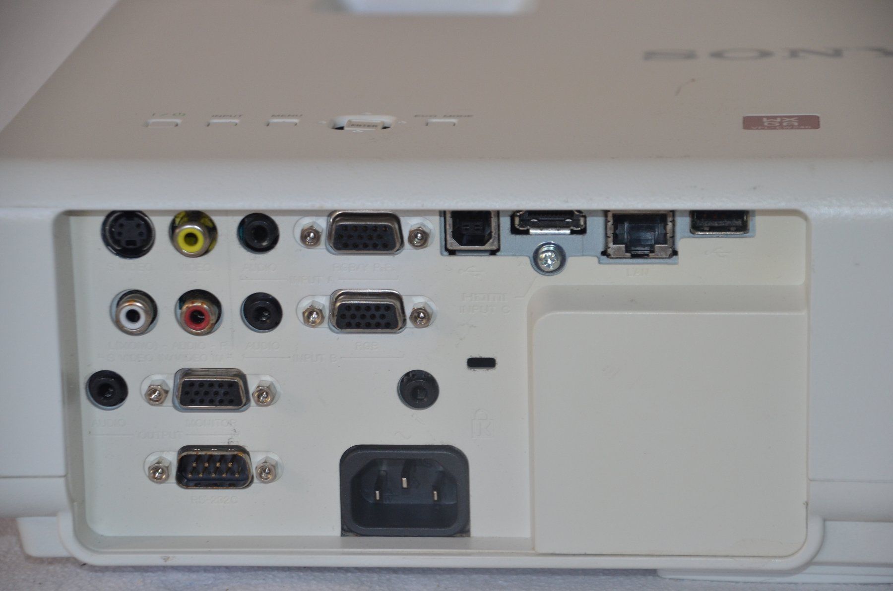 Sony Videoprojektoren: Beamer Sony VPL-EW246 HDMI projecteur – Gebraucht aus Collonges von arashee 3