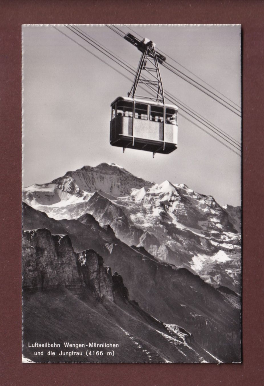 Cartoline postali: Luftseilbahn WENGEN-MÄNNLICHEN – Usato da Pully venduto da nicecards