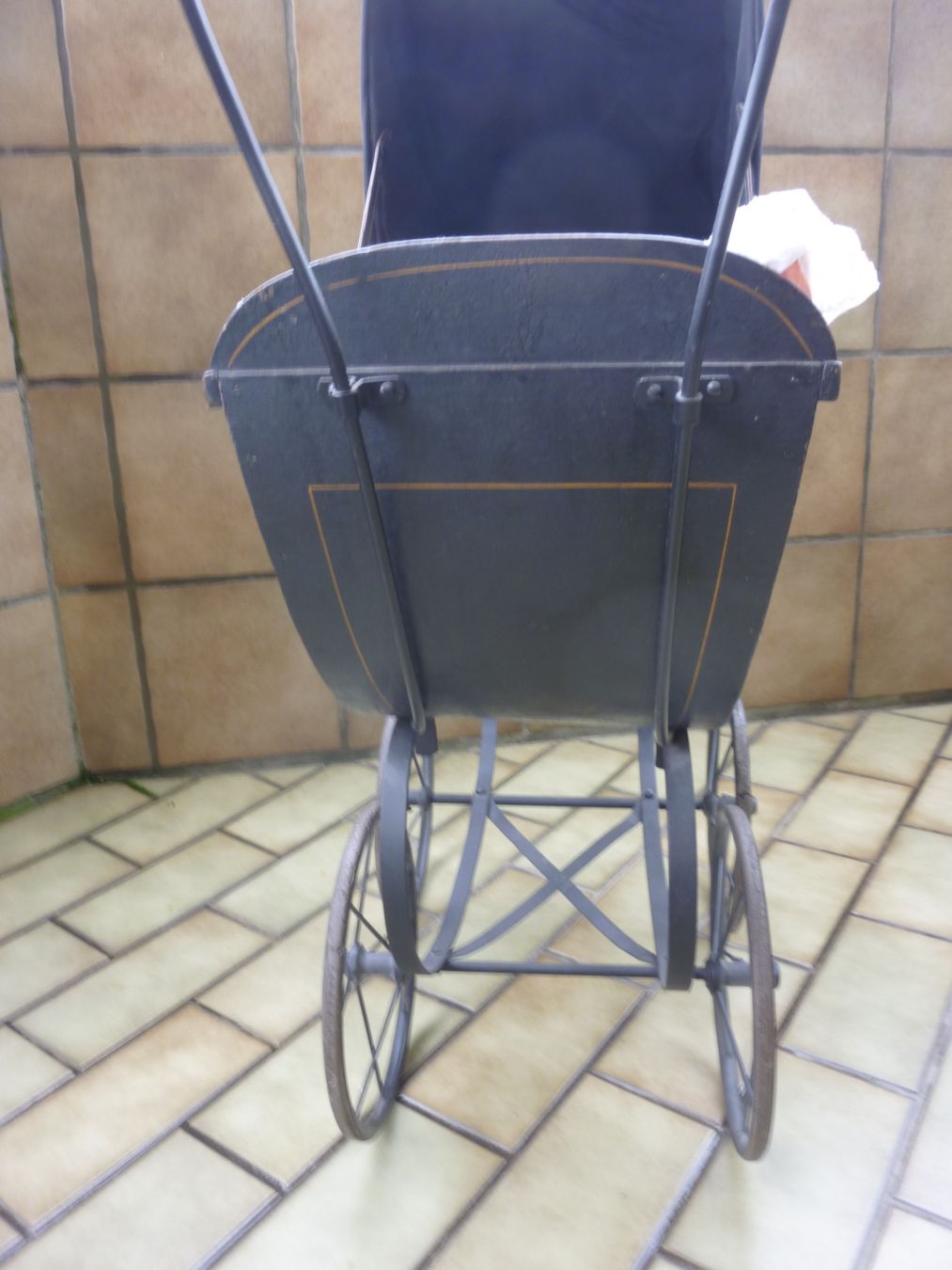 Voitures de poupées: antiker Puppenwagen – D'occasion à Regensdorf par Moweso134 6
