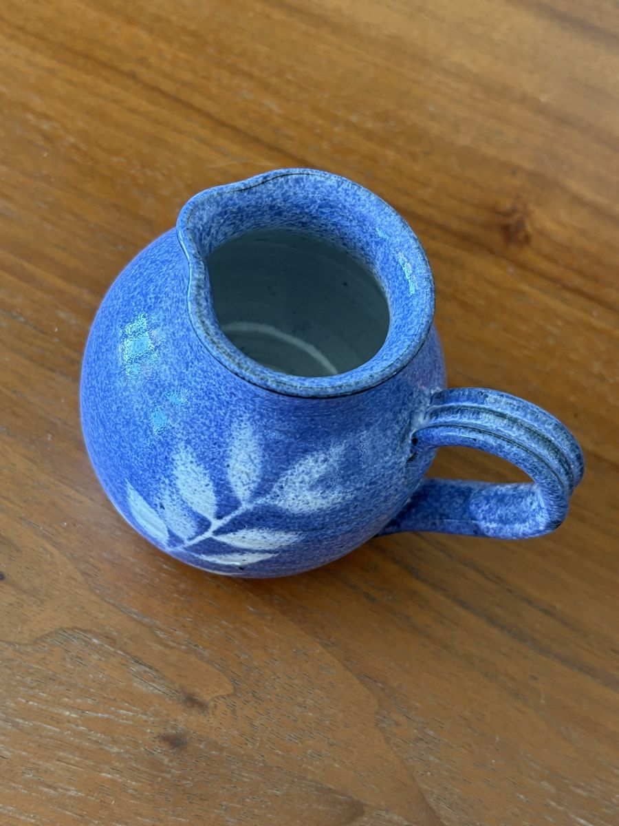 Caraffe: Kännchen Keramik blau Handarbeit Englisch Brighton – Usato da Suhr venduto da an-na. 2