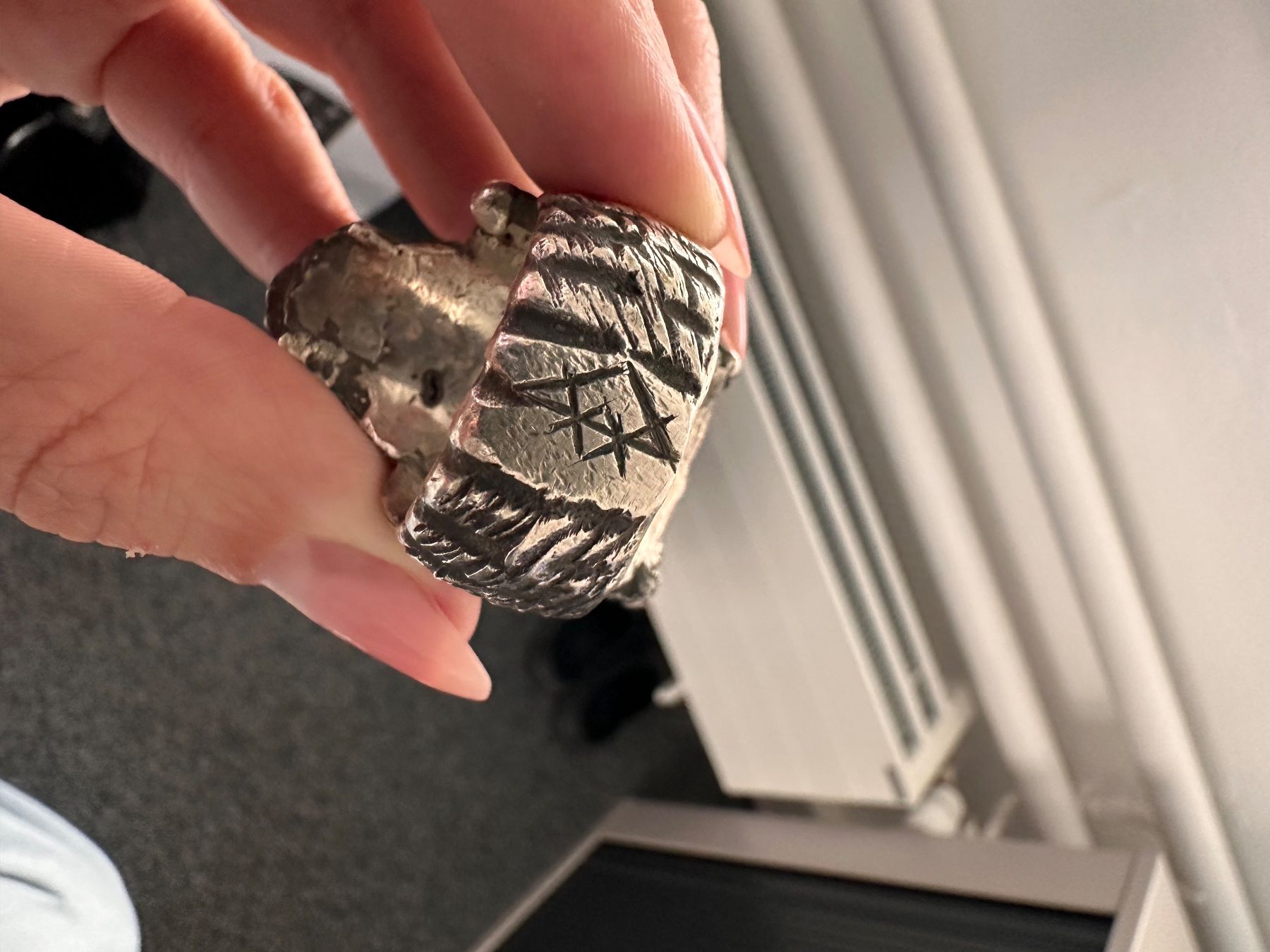 Ringe: Massiver Silberring mit Bären- und Wikinger-Motiv – Gebraucht aus Herisau von amo_bq6r 3