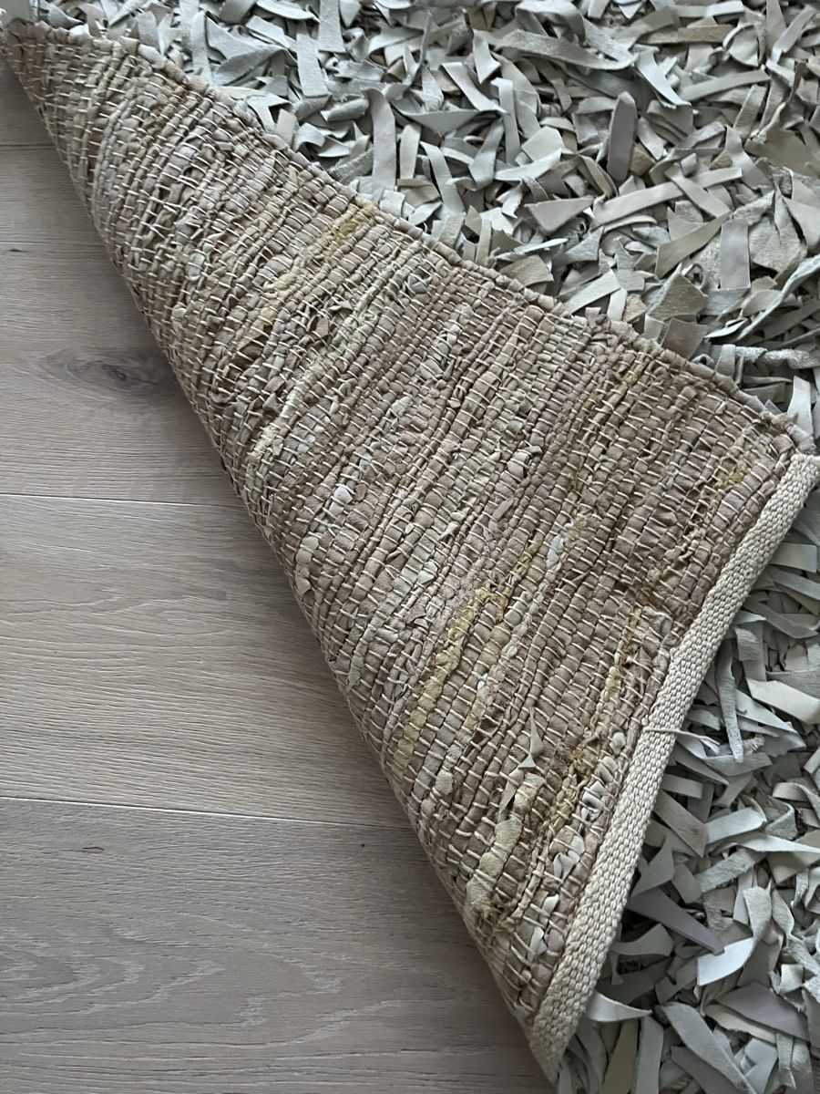 Tapis: Lederteppich – D'occasion à Wermatswil par -secondchance- 2
