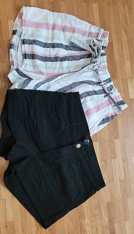 Lotti di vestiti: Set Shorts, Gr. M – Usato da Zürich venduto da Cologna