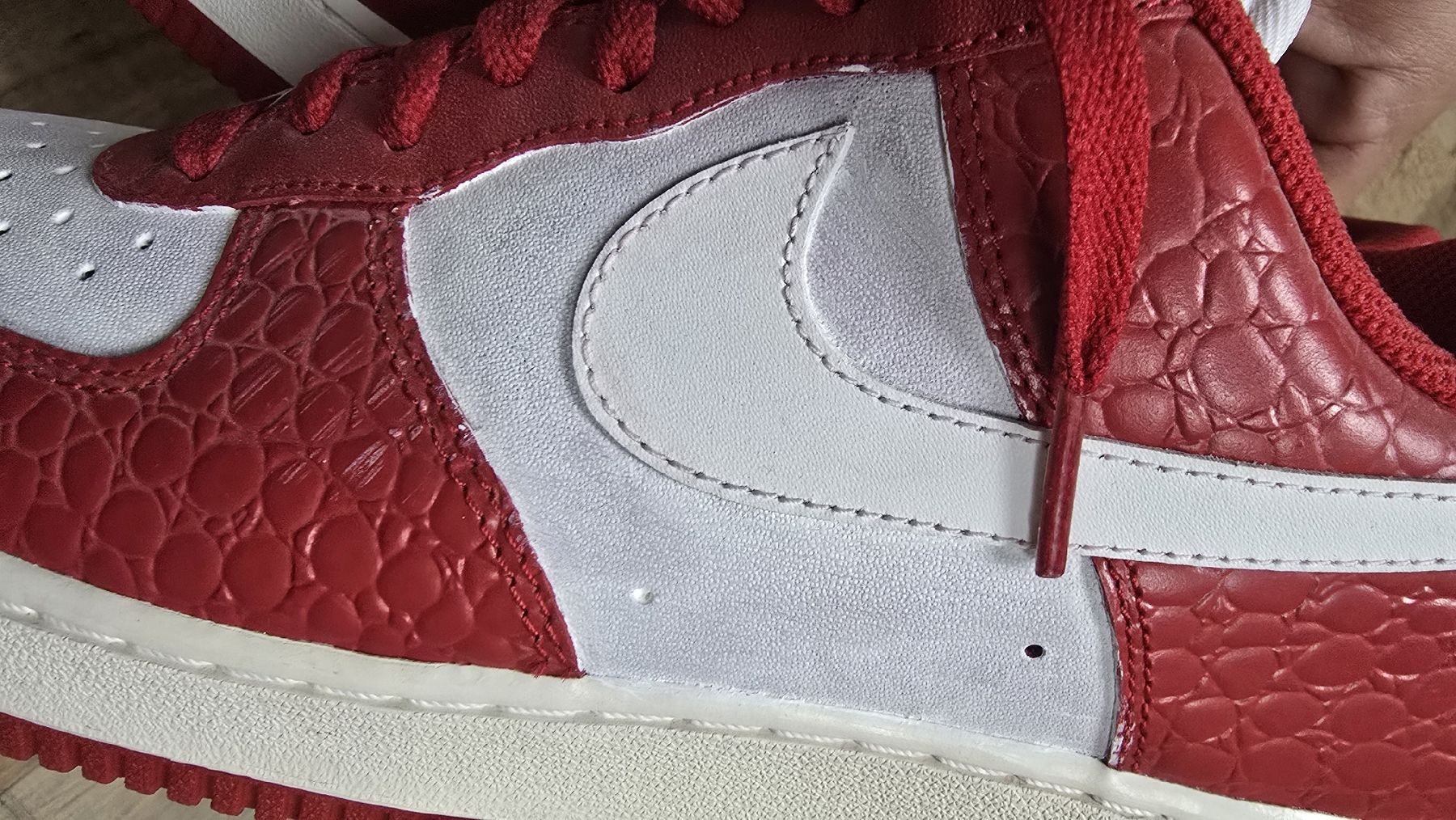 Nike Scarpe da uomo: Nike Airforce 1, EU 45 Red – Nuovo (secondo la descrizione) da Oeschgen venduto da drb_p57r 4