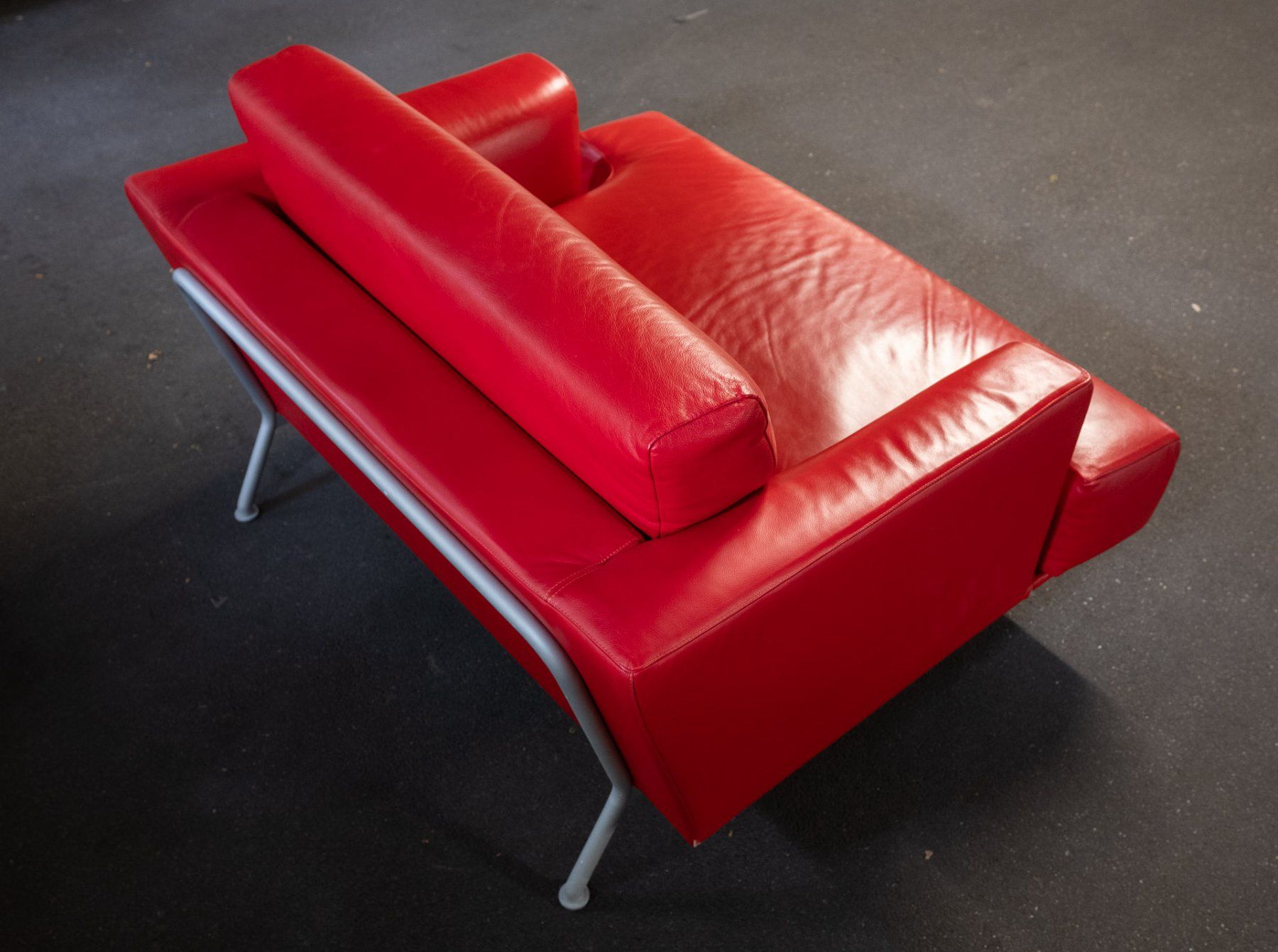 Divani: Designer-Sofa, 2-Sitzer, echtes Leder, Rot – Usato da Solothurn venduto da RolCardo 4