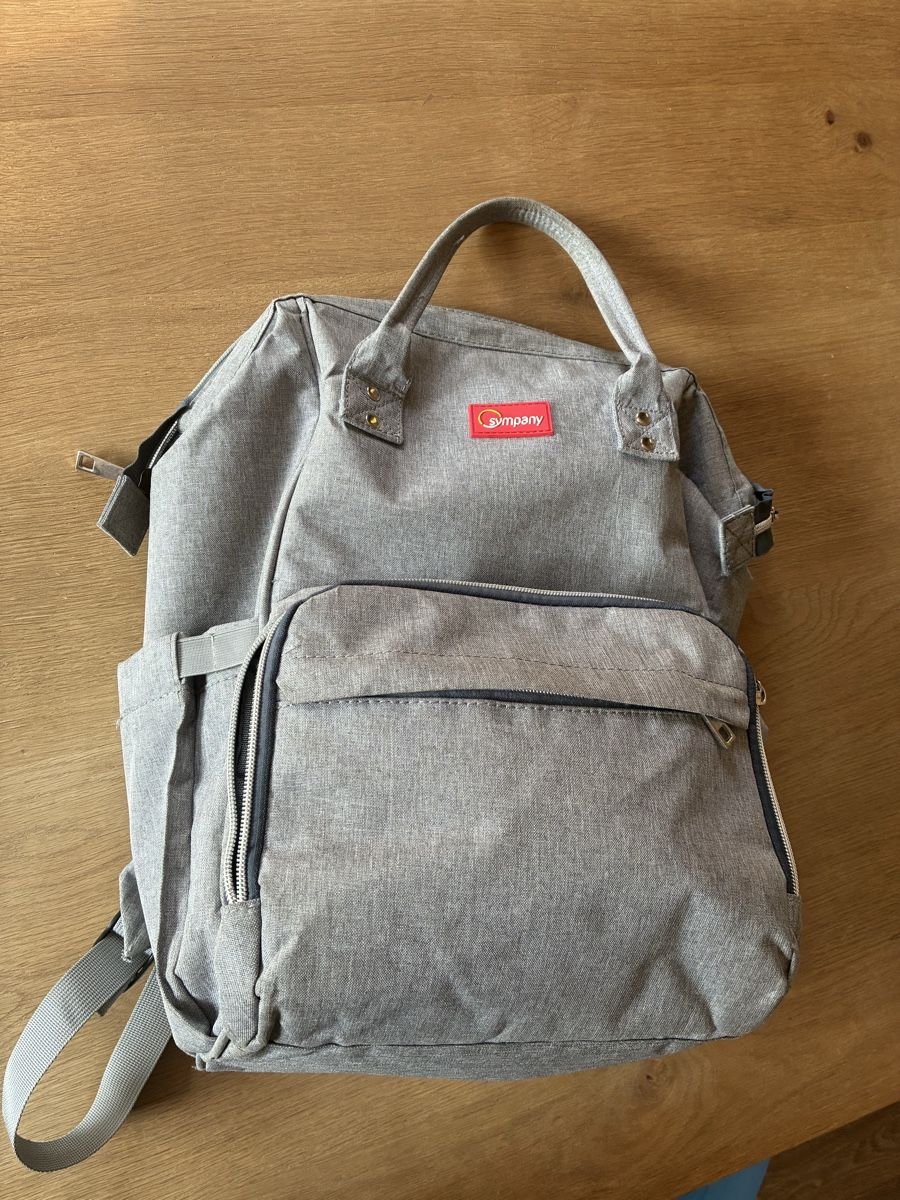 Rucksäcke: Toller Wickelrucksack in Grau – Gebraucht aus Wolfwil von NewGirl 8