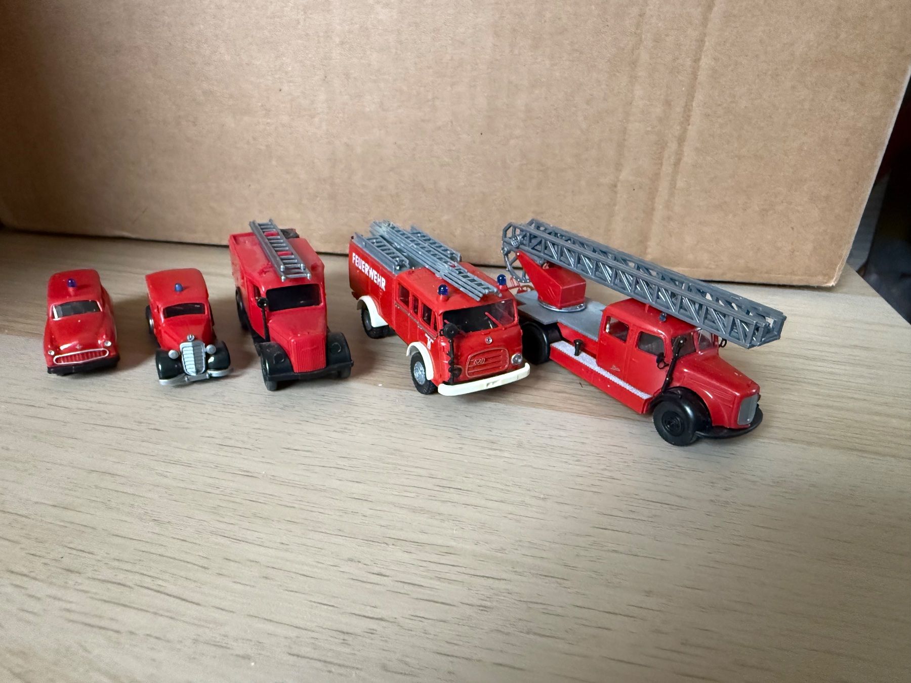 Wiking Kit di modellismo & Modellini statici: Lot 9 modèles pompiers 1/87 – Difettoso da Morrens VD venduto da YannD02 1