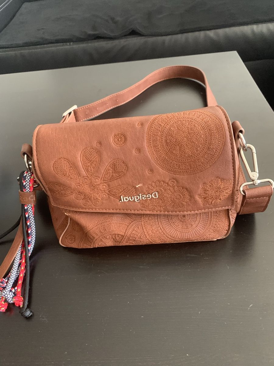 Desigual Borse da donna: Desigual Umhängetasche – Difettoso da Emmen venduto da ama_8wmn 4