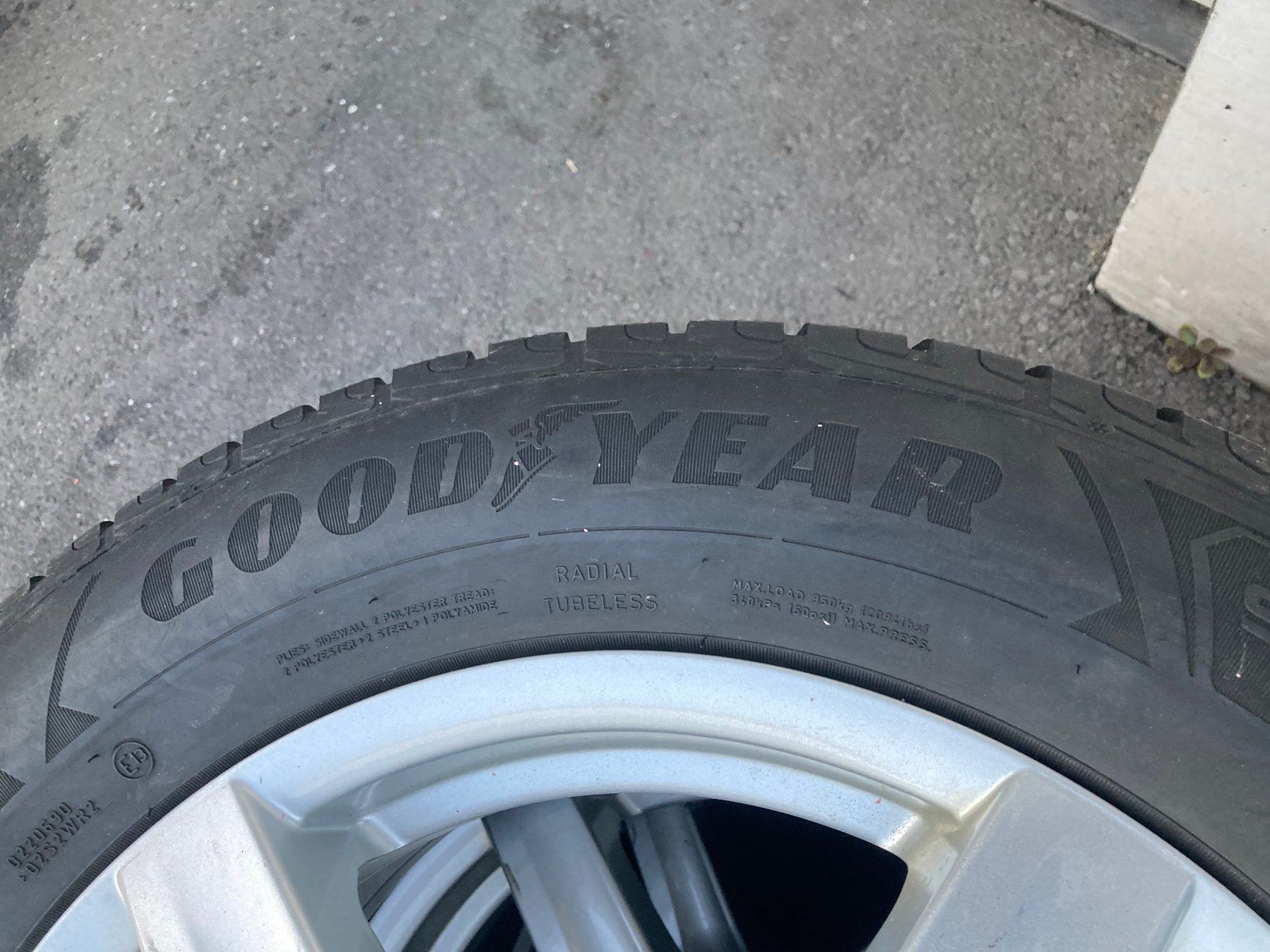 Land Rover Pneumatici & Ruote complete: Landrover Evoque Winterräder 225/65R17 – Usato da Cham venduto da WB2223 4