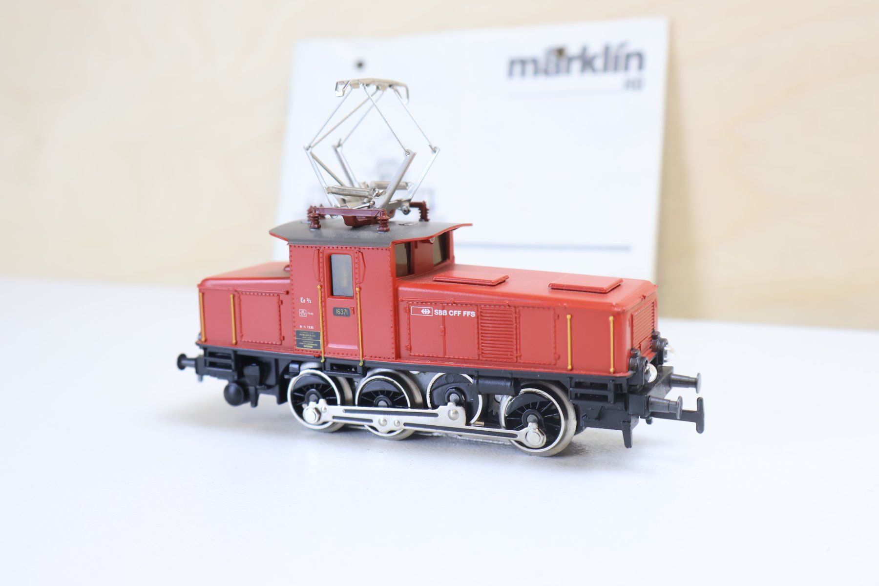 Märklin Modellini di ferrovie: Märklin SBB Ee 3/3 Rangier E-Lok - Digital H0 – Usato da Winterthur venduto da Monstera 4