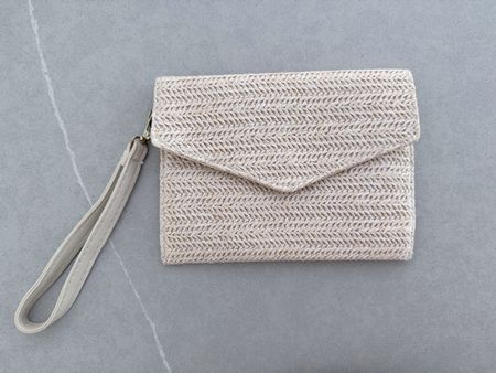 Tasche mit Handgelenksschlaufe beige neu