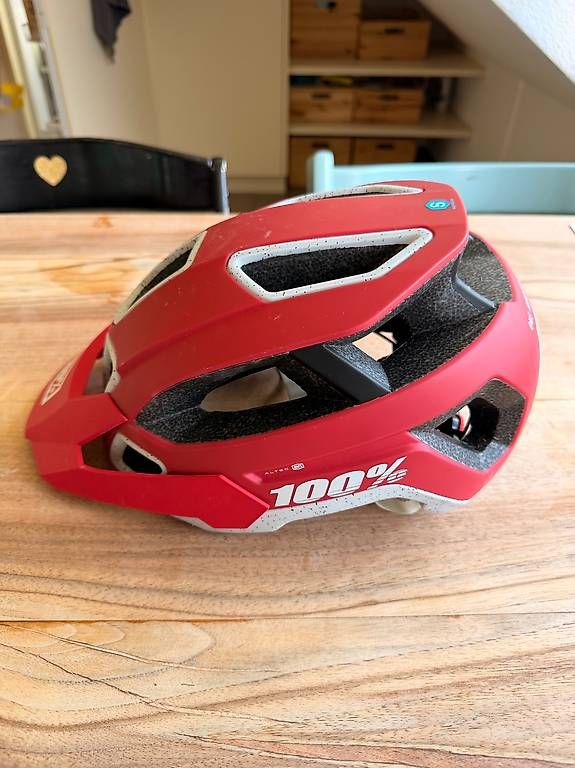 Casques: Helm Grösse S/M 55-59cm  – D'occasion à Zürich par mic_v7zw