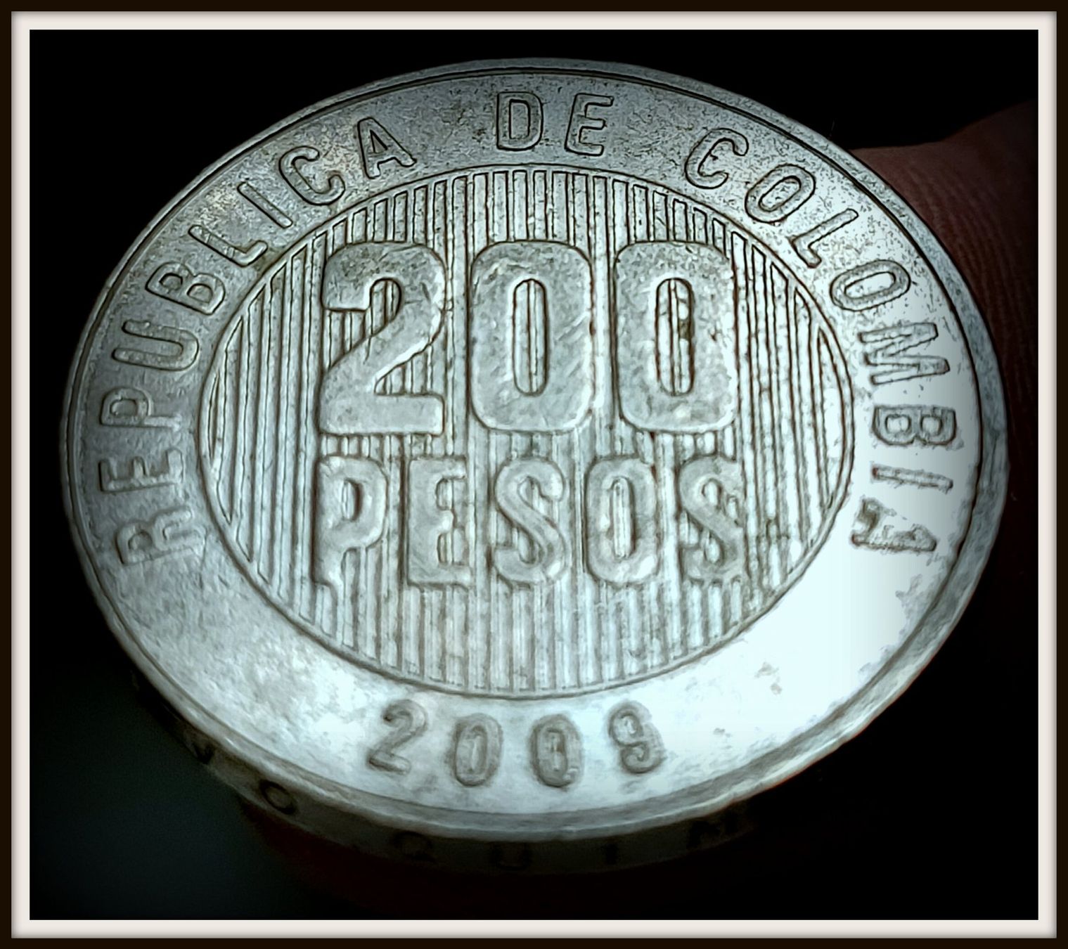 Tutti le monete: KOLUMBIEN 200 PESOS 2009 – Usato da winterthur venduto da CoinPassion