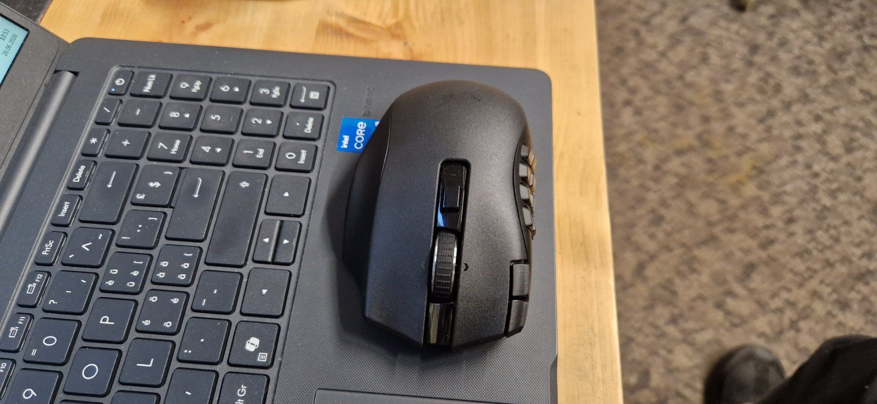 Razer Mouse: Razer Naga V2 HyperSpeed Maus ab 1.- – Nuovo e nell'imballaggio originale da Widen venduto da Haus_Morgenstern 1