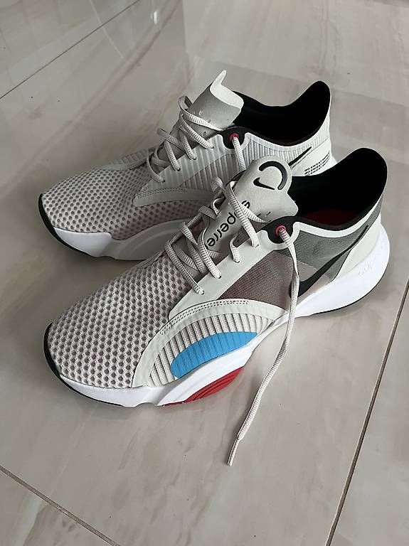 Scarpe da uomo: Nike Superrep Schuhe 47 – Usato da Schlieren venduto da loz_yx6h