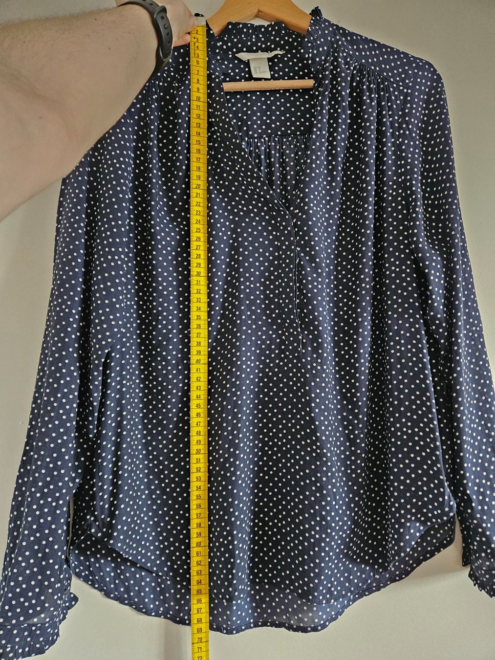 H&M Camicette: Blaue Bluse mit weissen Punkten Gr.36 – Usato da Schaffhausen venduto da sabrina915 2