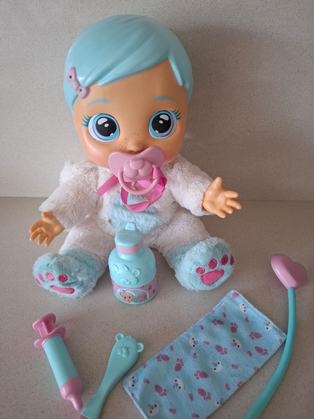 Bambole: Cry Babies Puppe, Kristal die krank wird, interaktive Puppe – Usato da Massagno venduto da Michaela.F 3