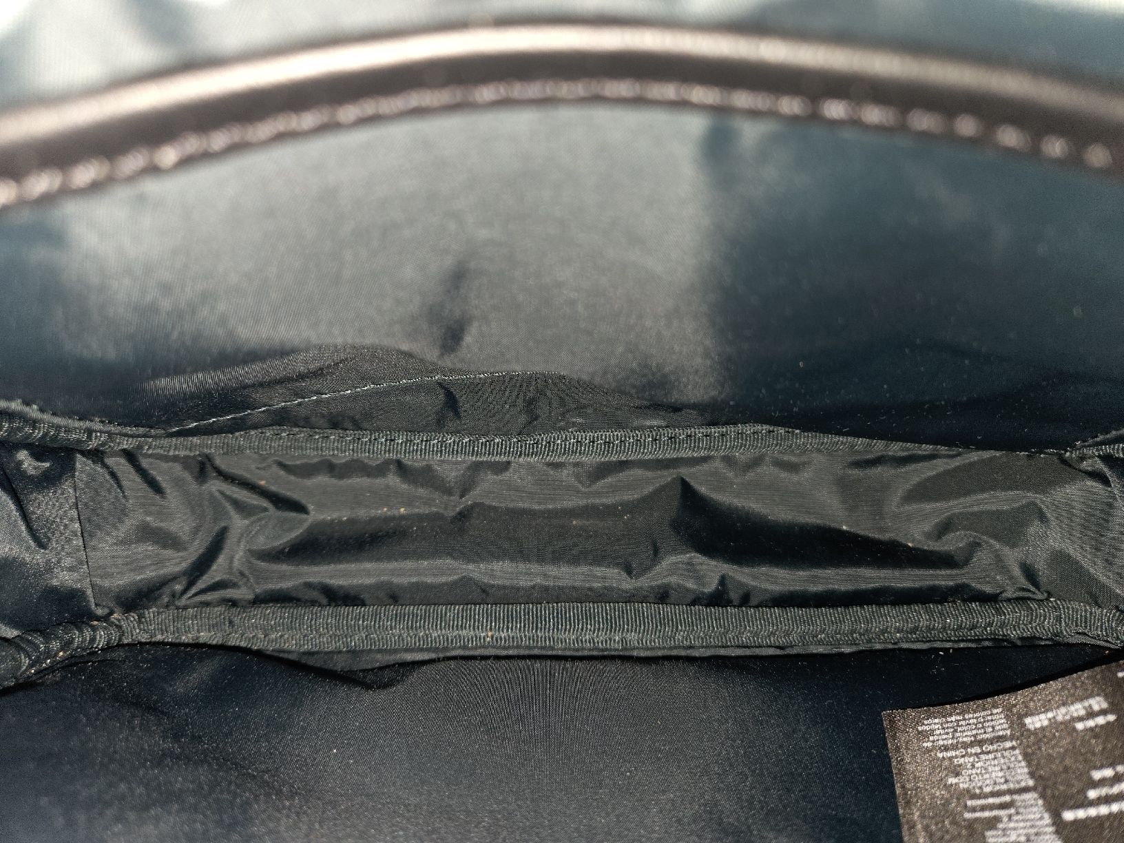 Lacoste Borse: Sac Lacoste noir bandoulière – Nuovo (secondo la descrizione) da Brügg BE venduto da man_xyd9 3