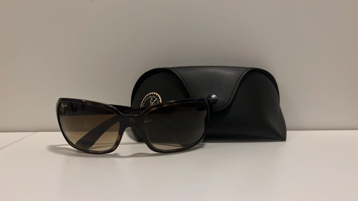 Ray-Ban Occhiali & Lenti: Ray-Ban Sonnenbrille Original – Nuovo (secondo la descrizione) da Zürich venduto da Jfe96