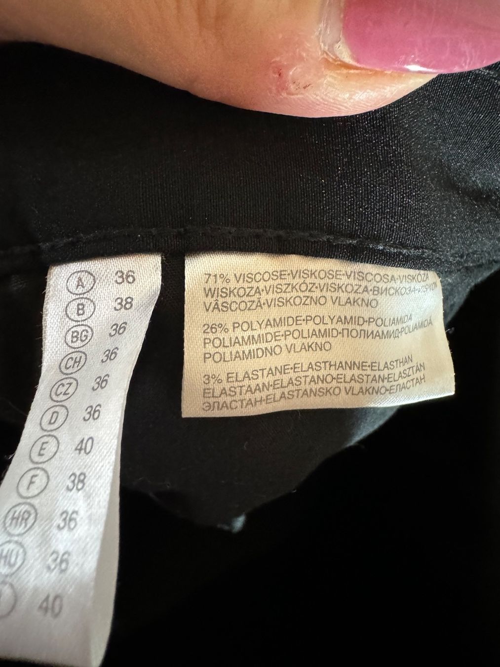 Pantaloni: schwarze 3/4tel Hose Gr. 36 – Usato da Grosswangen venduto da SALE_SALE_SALE 6