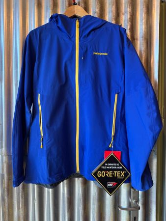 Patagonia Damen Regenjacke Gr. L NEU