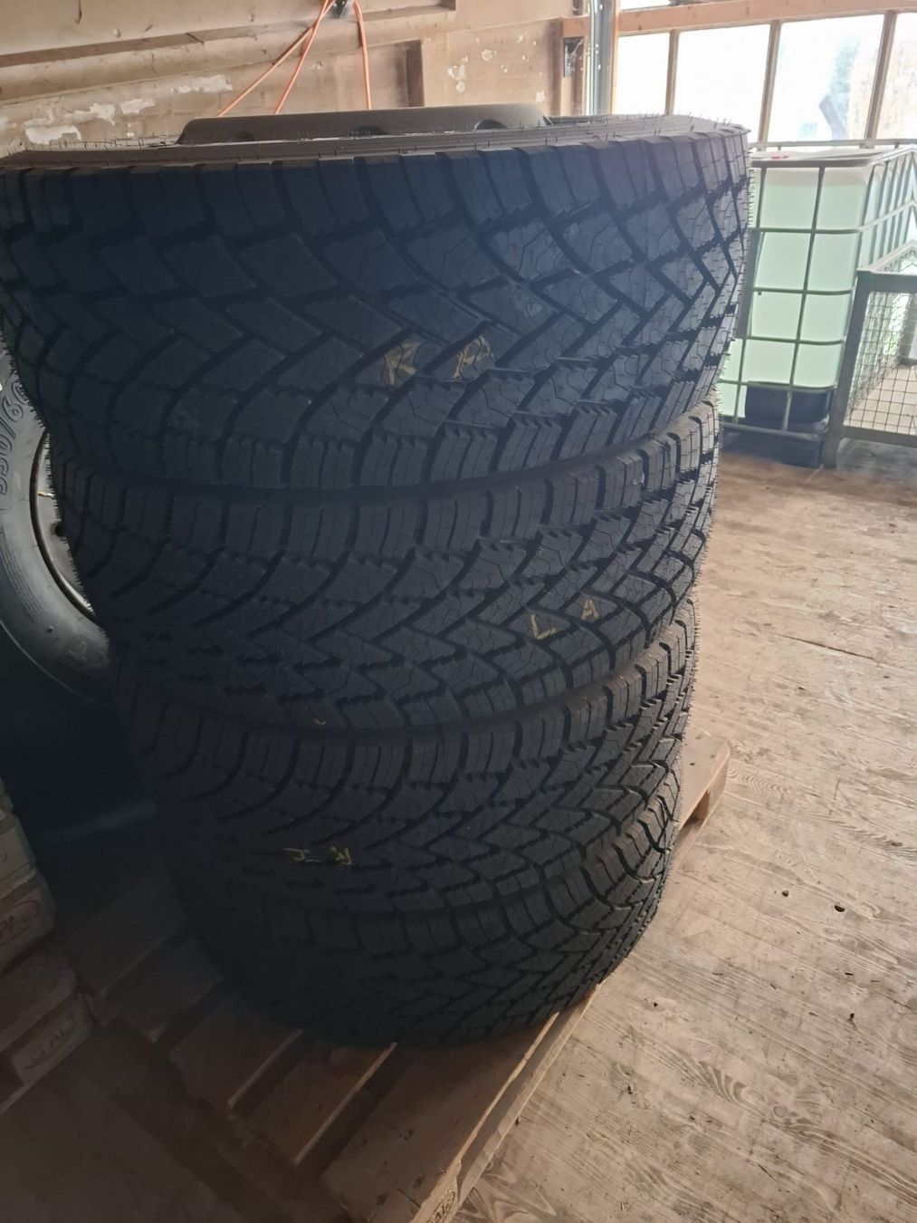 Pneumatici & Ruote complete: Lkw Räder – Usato da Obfelden venduto da 62306330 1