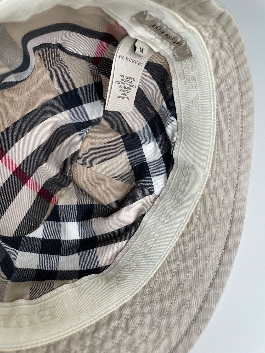 Burberry Copricapi, berretti & cappellini: Burberry Hut – Nuovo (secondo la descrizione) da Winterthur venduto da 19.19 4
